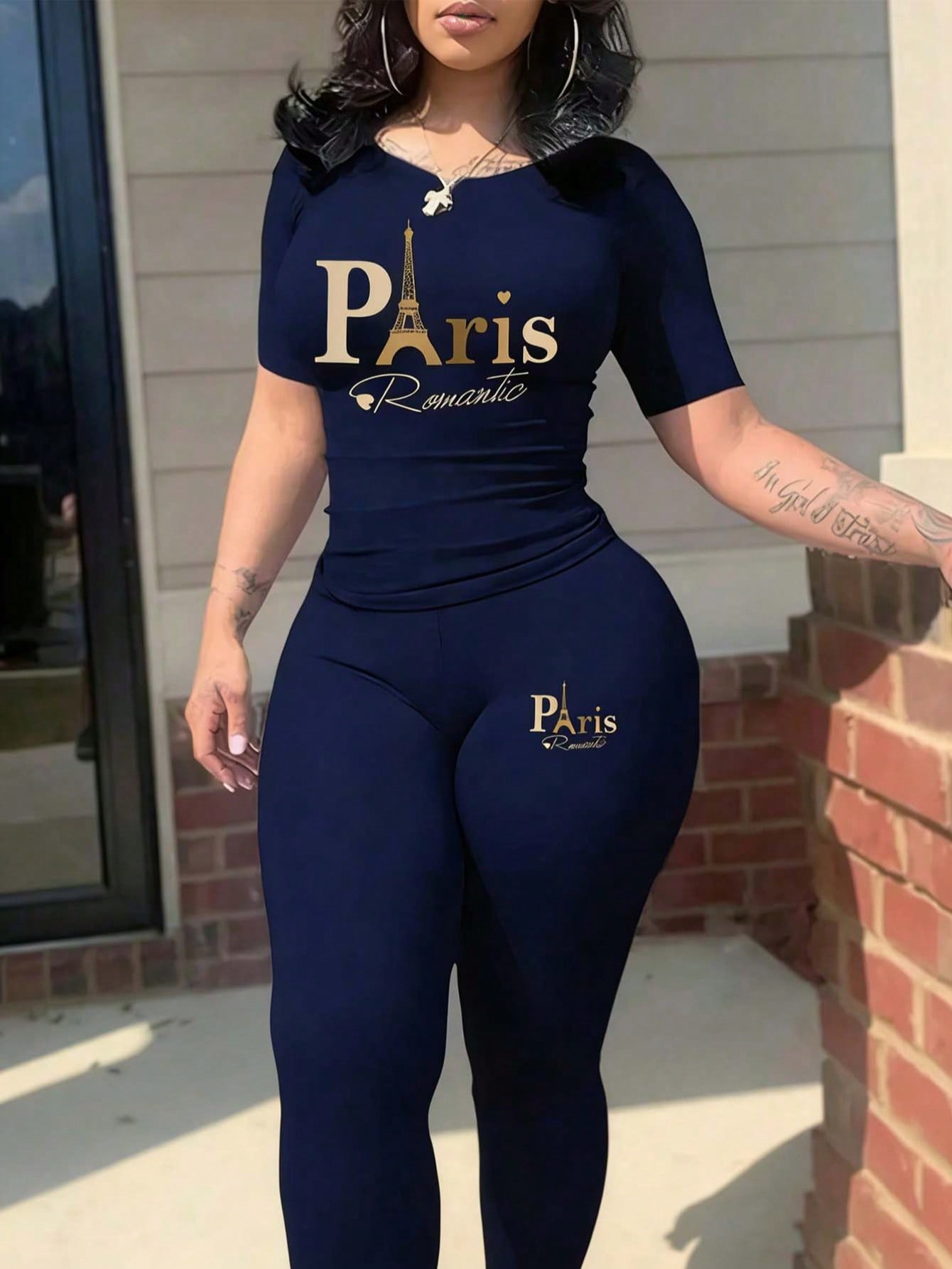 Street Fashion In Paris - 2026年女性用ニューパリプリントツーピースセット、カジュアル半袖ラウンドネックTシャツとタイトパンツロングパンツセット