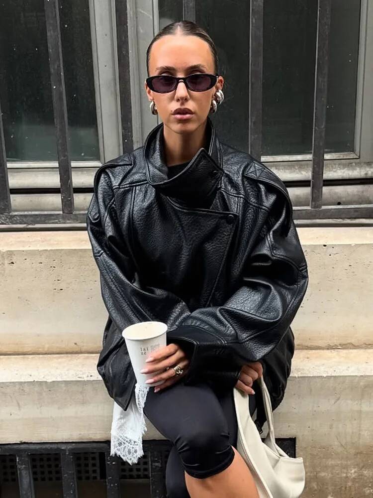Street Fashion Taiwan - 女性の秋のファッション非対称ボタンポケット長袖黒ルーズジッパージャケット女性ハイストリートコート