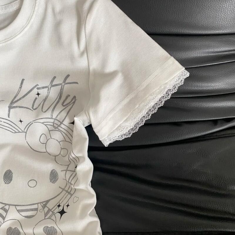 夏の女性の新しいスイートクールレトロハローキティレース半袖T - Street Fashion Us のレビューと価格