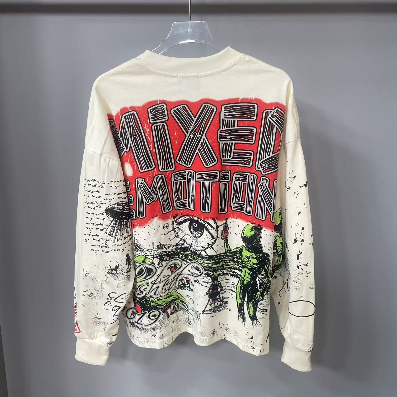 高品質デザイナー MIXED-EMOTION 長袖Tシャツ  - Street Fashion Us のレビューと価格