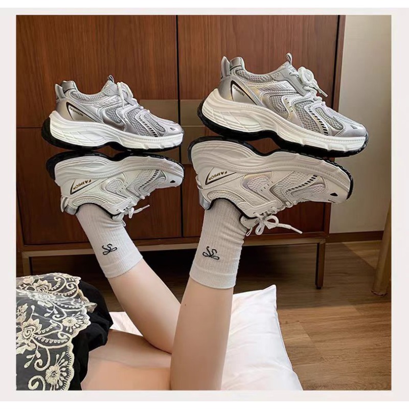 2026 春の女性アンキーダッドスニーカー通気性メッシュプラ - Street Fashion In Korea のレビューと価格