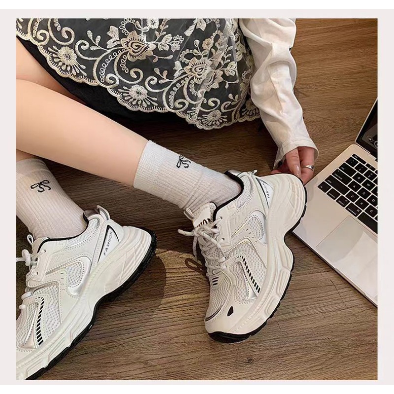 2026 春の女性アンキーダッドスニーカー通気性メッシュプラ - Street Fashion In Korea のレビューと価格